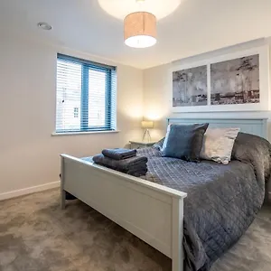 25 St John's Mews Apartment