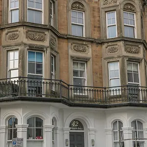 4 Apartment